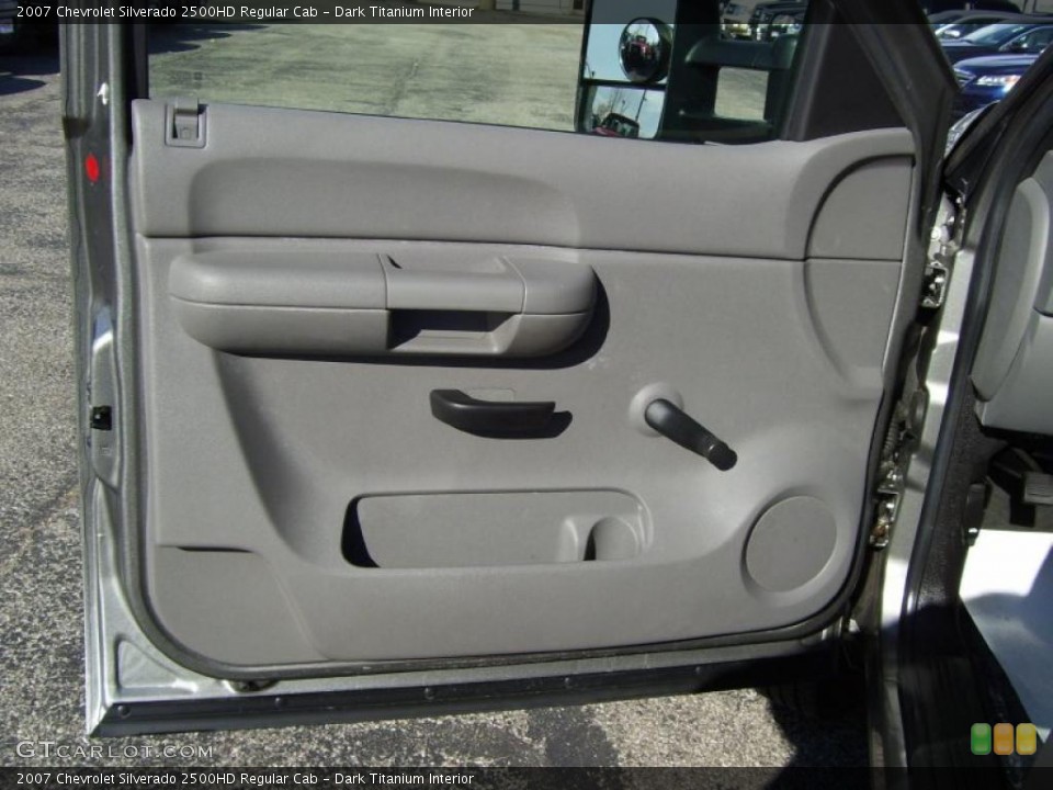 Dark Titanium Interior Door Panel for the 2007 Chevrolet Silverado 2500HD Regular Cab #39288531