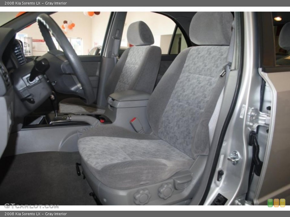 Gray Interior Photo for the 2008 Kia Sorento LX #39288651
