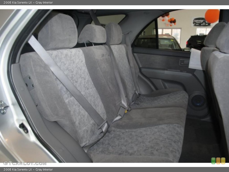 Gray Interior Photo for the 2008 Kia Sorento LX #39288699