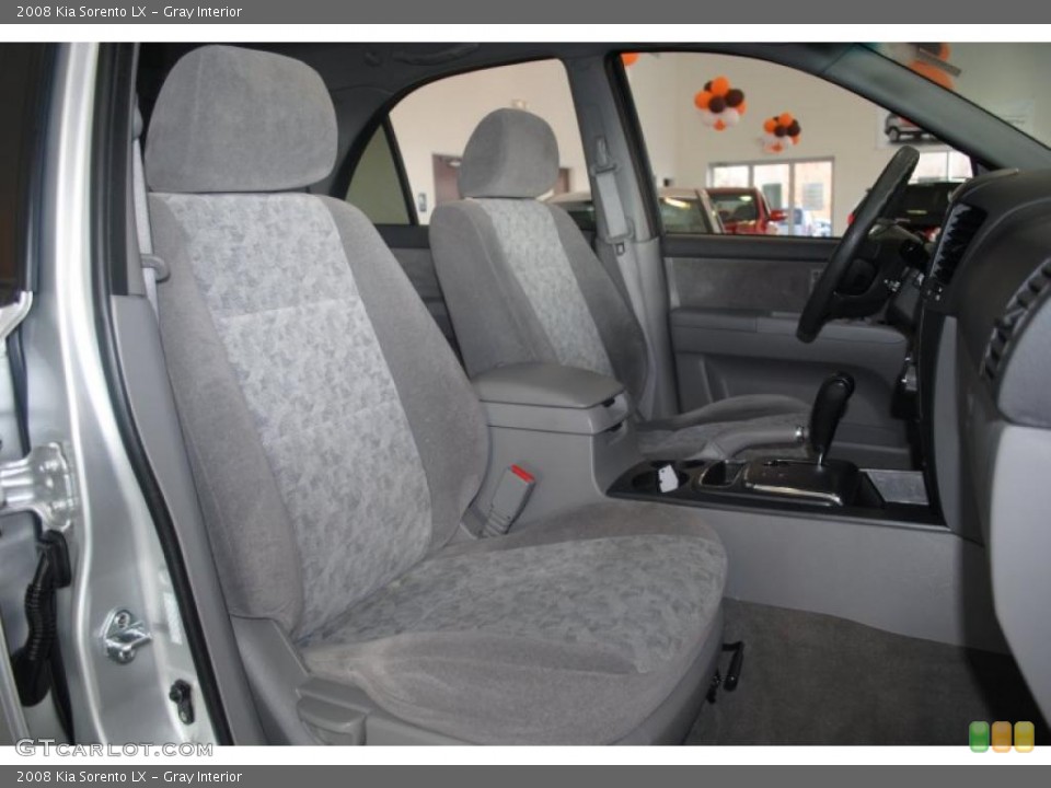 Gray Interior Photo for the 2008 Kia Sorento LX #39288731