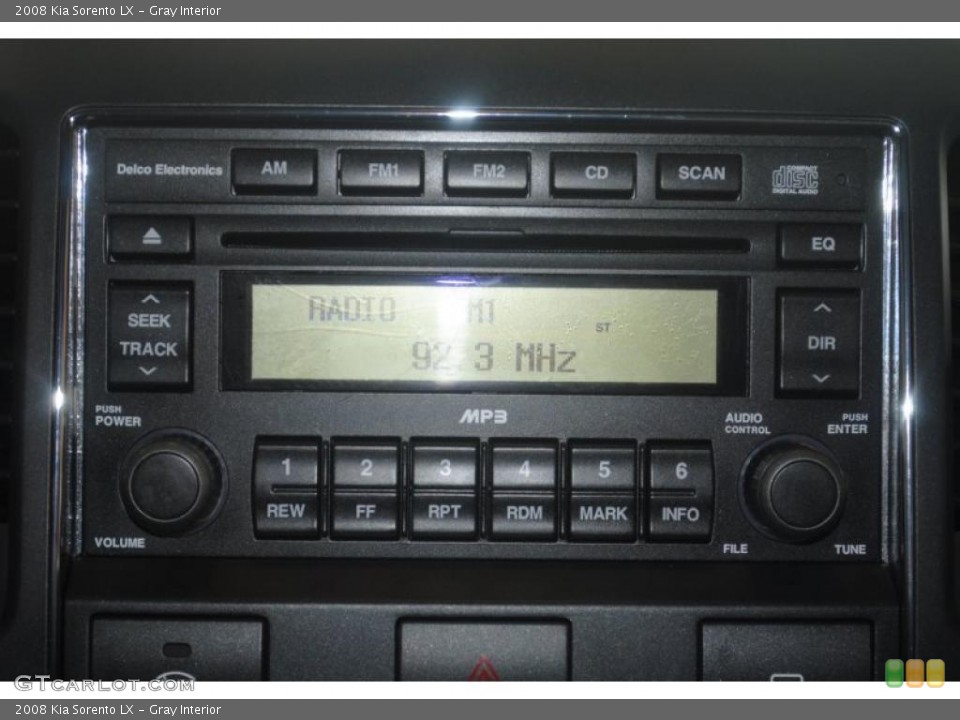 Gray Interior Controls for the 2008 Kia Sorento LX #39288939