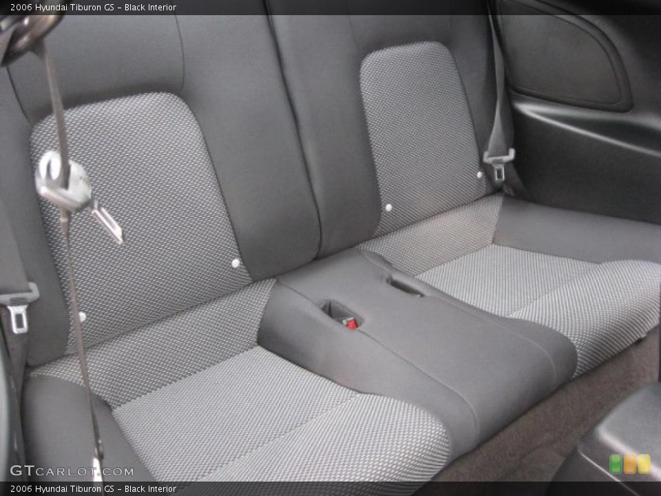 Black Interior Photo for the 2006 Hyundai Tiburon GS #39290115