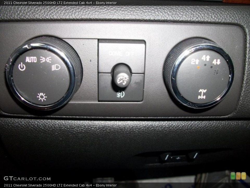 Ebony Interior Controls for the 2011 Chevrolet Silverado 2500HD LTZ Extended Cab 4x4 #39296643