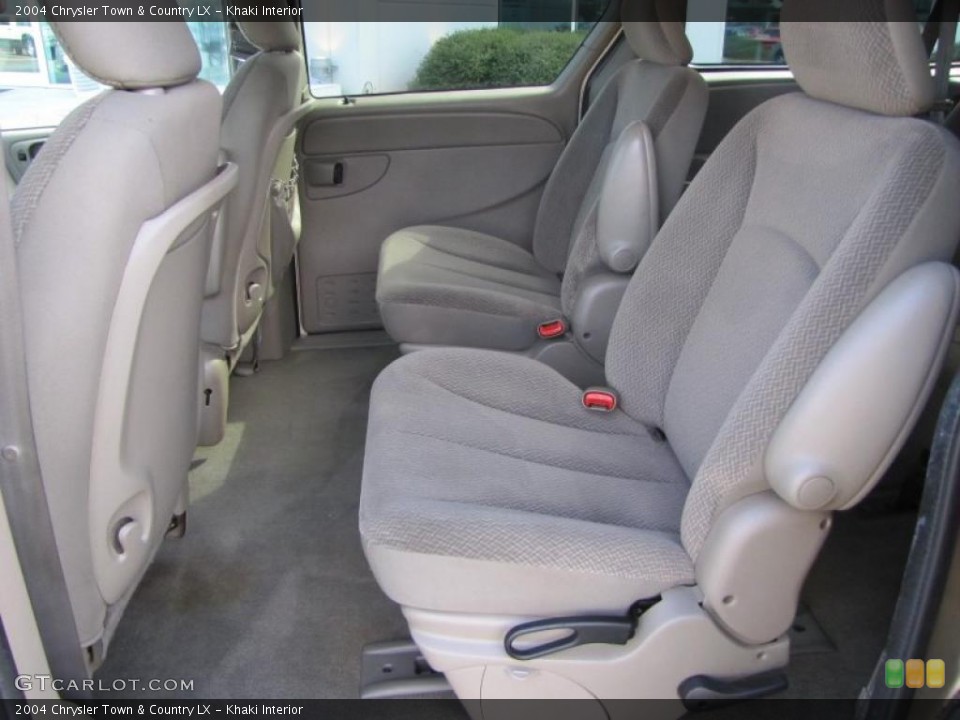 Khaki Interior Photo for the 2004 Chrysler Town & Country LX #39296823