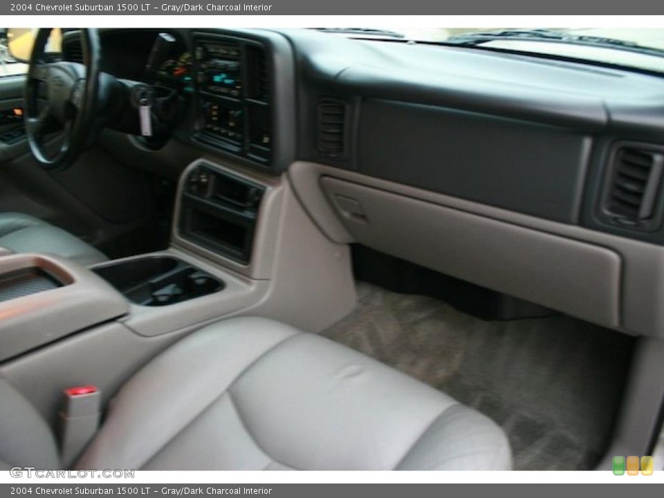 Gray/Dark Charcoal Interior Dashboard for the 2004 Chevrolet Suburban 1500 LT #39301641