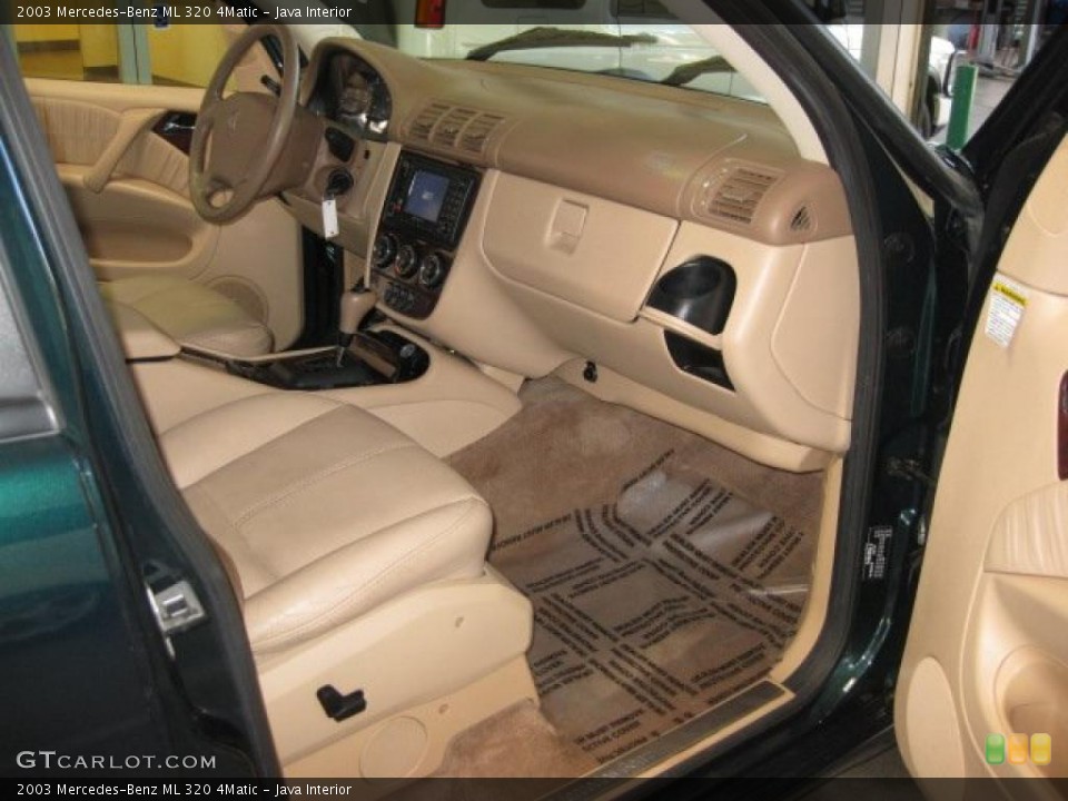 Java Interior Photo for the 2003 Mercedes-Benz ML 320 4Matic #39302353