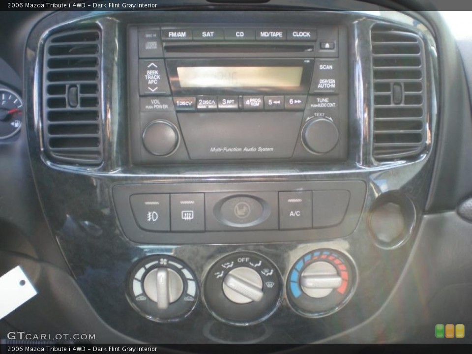 Dark Flint Gray Interior Controls for the 2006 Mazda Tribute i 4WD #39304269