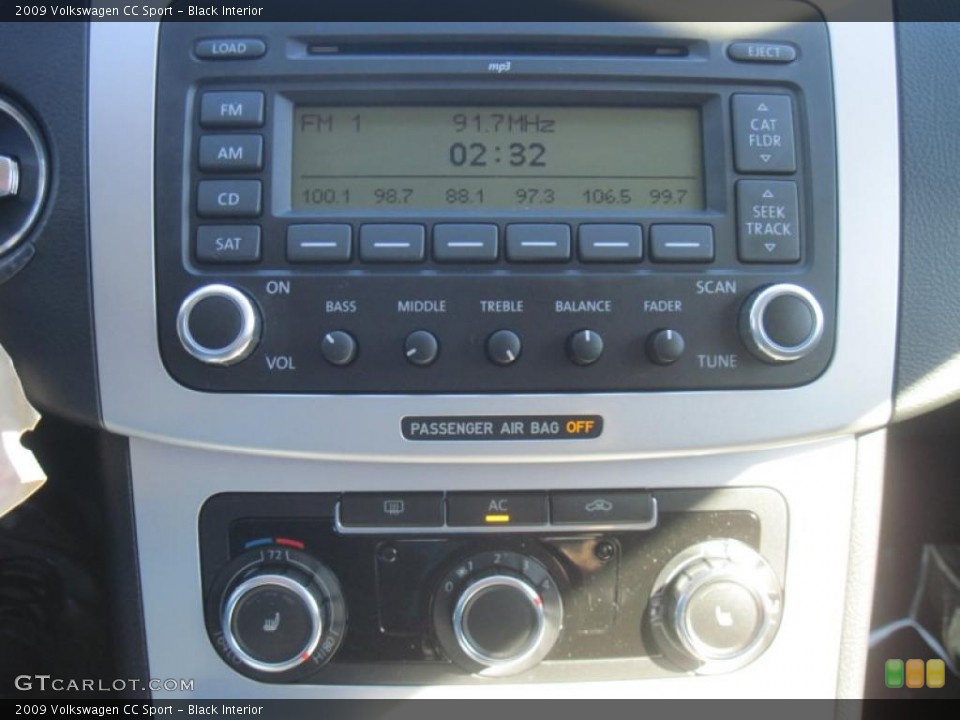 Black Interior Controls for the 2009 Volkswagen CC Sport #39304841