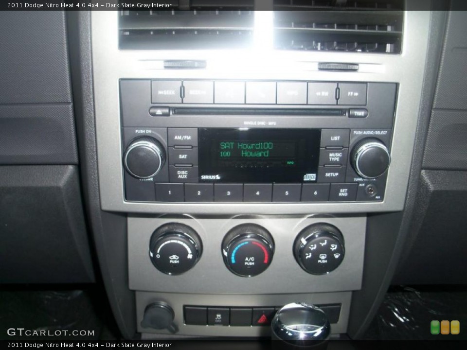 Dark Slate Gray Interior Controls for the 2011 Dodge Nitro Heat 4.0 4x4 #39305697
