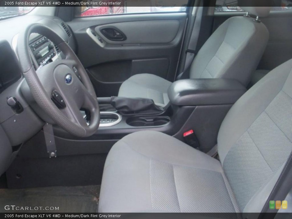 Medium/Dark Flint Grey Interior Photo for the 2005 Ford Escape XLT V6 4WD #39306521