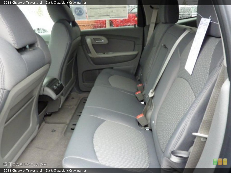 Dark Gray/Light Gray Interior Photo for the 2011 Chevrolet Traverse LS #39308341