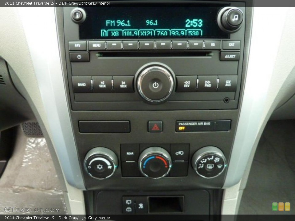 Dark Gray/Light Gray Interior Controls for the 2011 Chevrolet Traverse LS #39308377