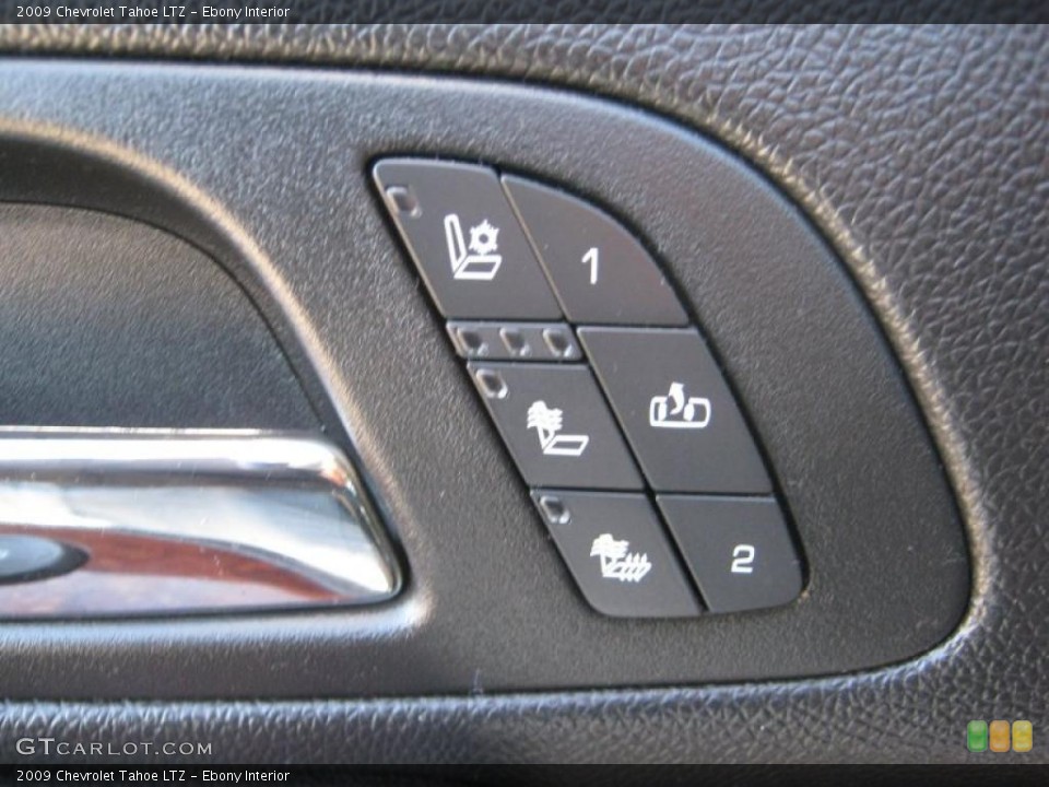 Ebony Interior Controls for the 2009 Chevrolet Tahoe LTZ #39309105