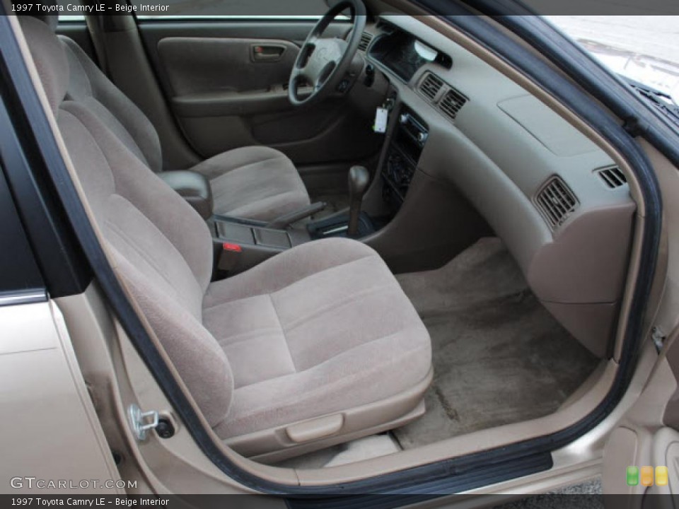 Beige Interior Photo for the 1997 Toyota Camry LE #39310917