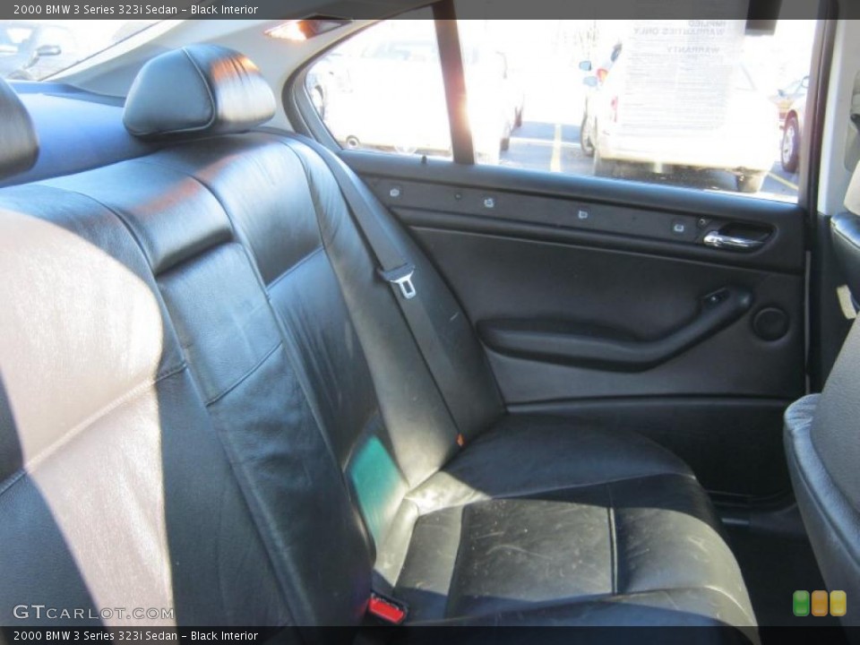 Black Interior Photo for the 2000 BMW 3 Series 323i Sedan #39313377