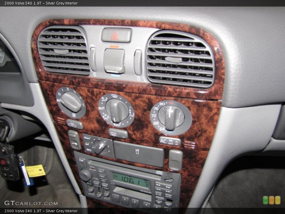 Silver Grey Interior Controls for the 2000 Volvo S40 1.9T #39322273