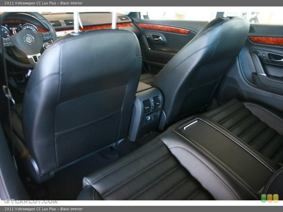 Black Interior Photo for the 2011 Volkswagen CC Lux Plus #39322445