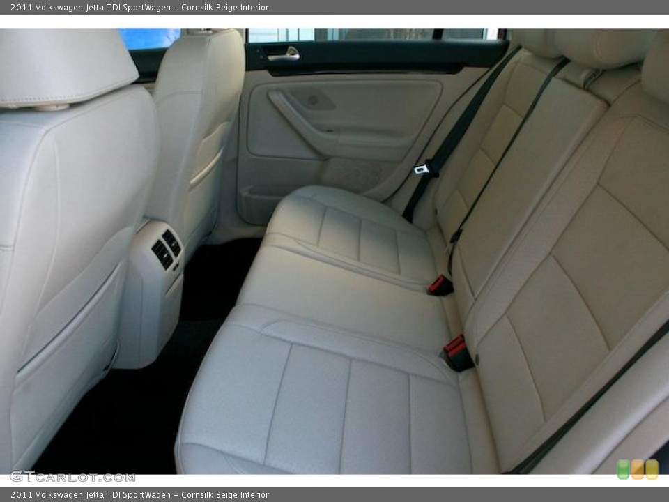 Cornsilk Beige Interior Photo for the 2011 Volkswagen Jetta TDI SportWagen #39323361