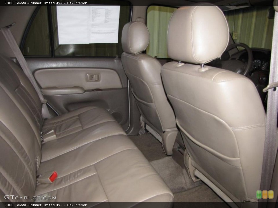 Oak Interior Photo for the 2000 Toyota 4Runner Limited 4x4 #39324413