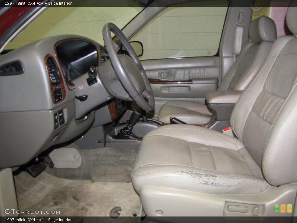 Beige Interior Photo for the 1997 Infiniti QX4 4x4 #39324709