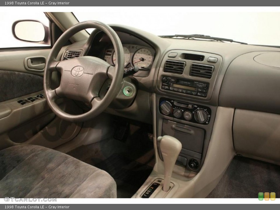 Gray Interior Photo for the 1998 Toyota Corolla LE #39328256