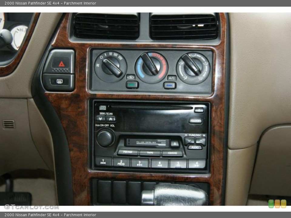 Parchment Interior Controls for the 2000 Nissan Pathfinder SE 4x4 #39329734