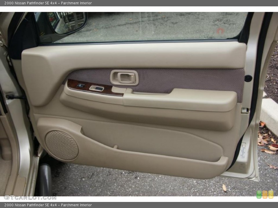 Parchment Interior Door Panel for the 2000 Nissan Pathfinder SE 4x4 #39329780