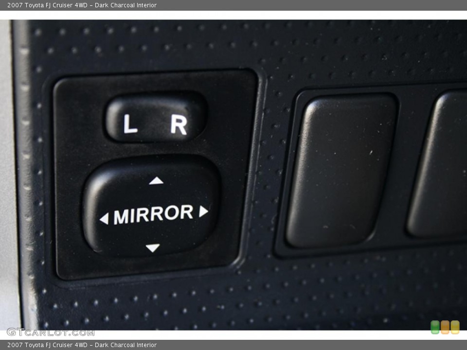 Dark Charcoal Interior Controls for the 2007 Toyota FJ Cruiser 4WD #39329804