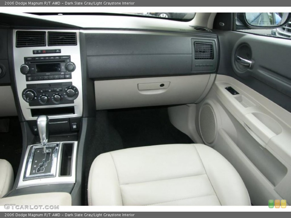 Dark Slate Gray/Light Graystone Interior Photo for the 2006 Dodge Magnum R/T AWD #39330405