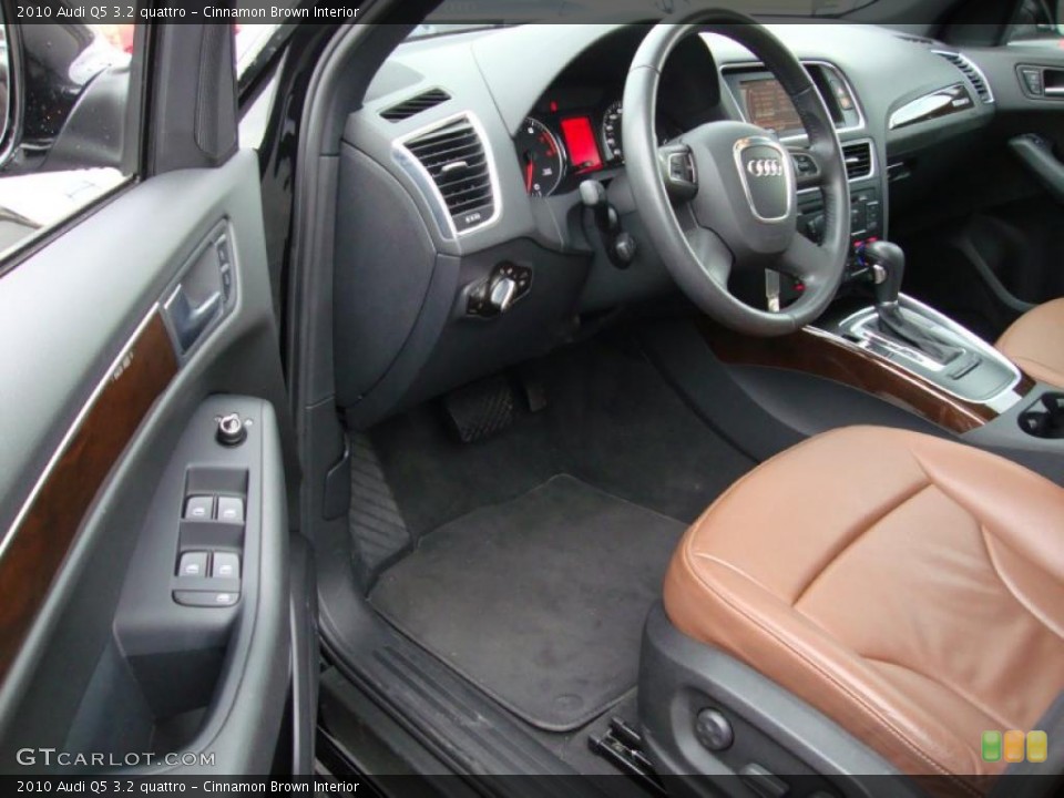 Cinnamon Brown Interior Photo for the 2010 Audi Q5 3.2 quattro #39333664