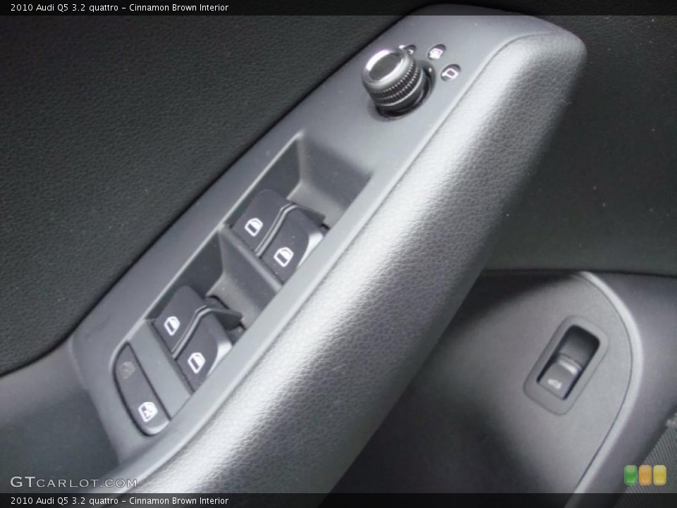 Cinnamon Brown Interior Controls for the 2010 Audi Q5 3.2 quattro #39333692