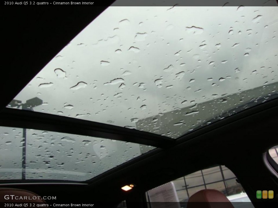 Cinnamon Brown Interior Sunroof for the 2010 Audi Q5 3.2 quattro #39333780