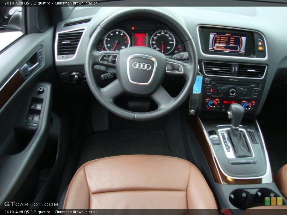 Cinnamon Brown Interior Dashboard for the 2010 Audi Q5 3.2 quattro #39333856