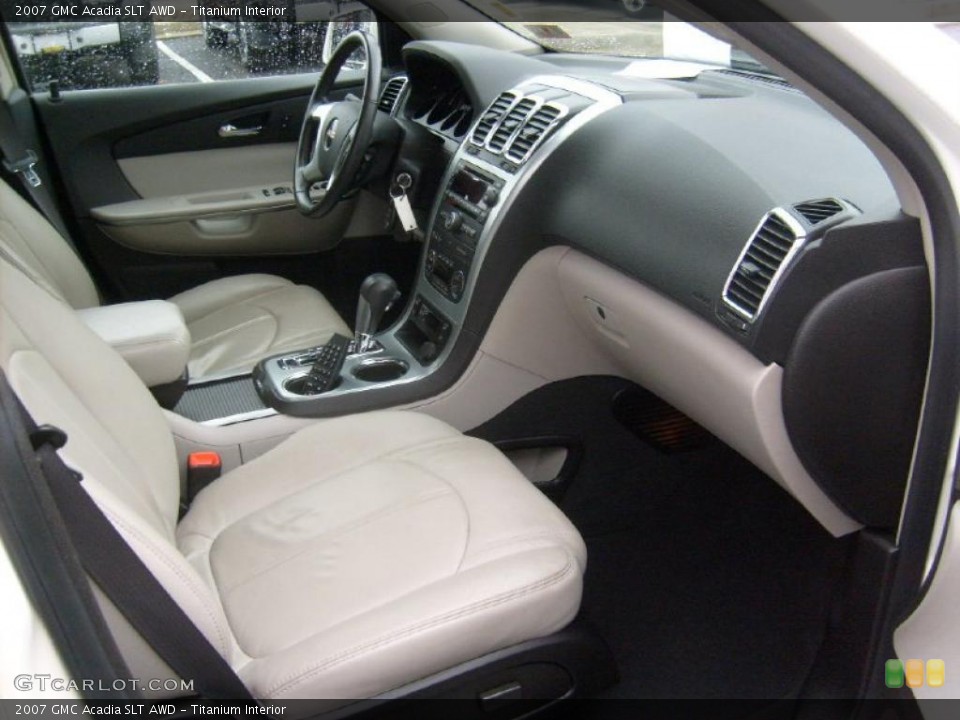 Titanium Interior Dashboard for the 2007 GMC Acadia SLT AWD #39334640