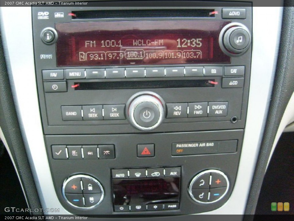 Titanium Interior Controls for the 2007 GMC Acadia SLT AWD #39334652