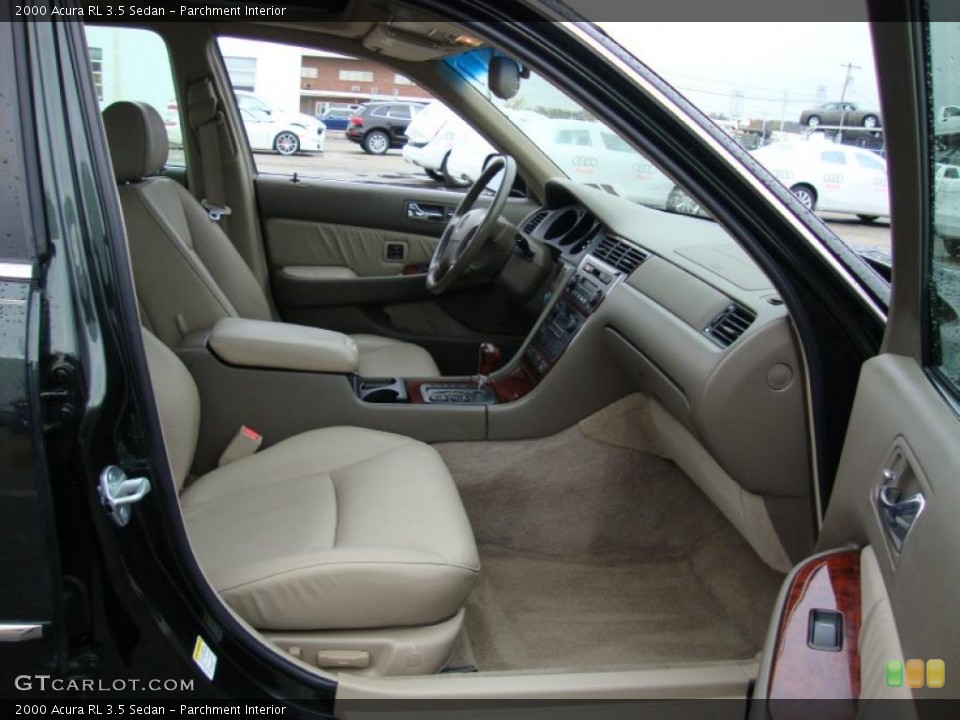 Parchment Interior Photo for the 2000 Acura RL 3.5 Sedan #39338184