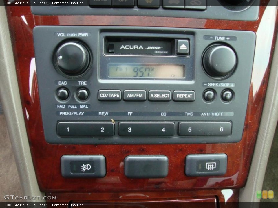 Parchment Interior Controls for the 2000 Acura RL 3.5 Sedan #39338584