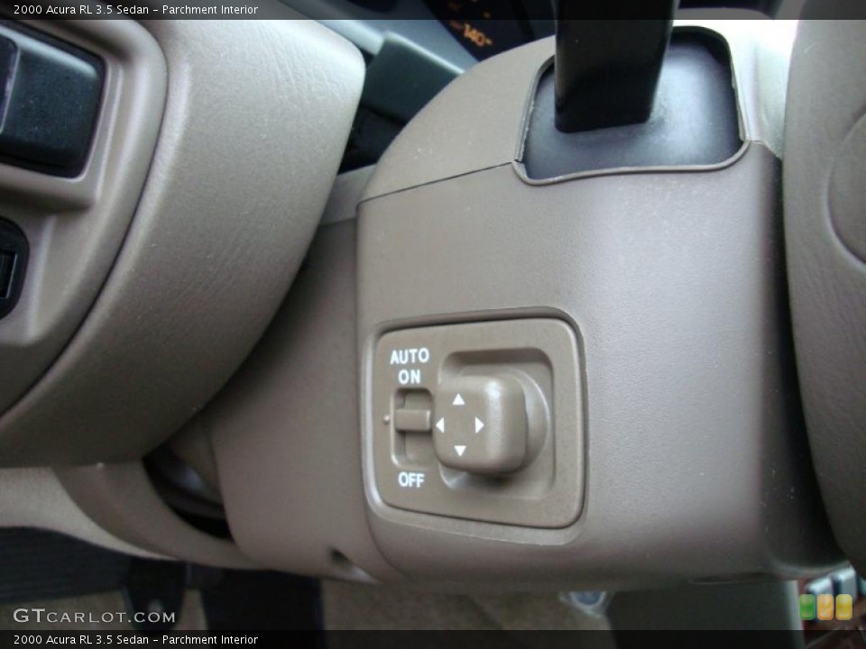 Parchment Interior Controls for the 2000 Acura RL 3.5 Sedan #39338732