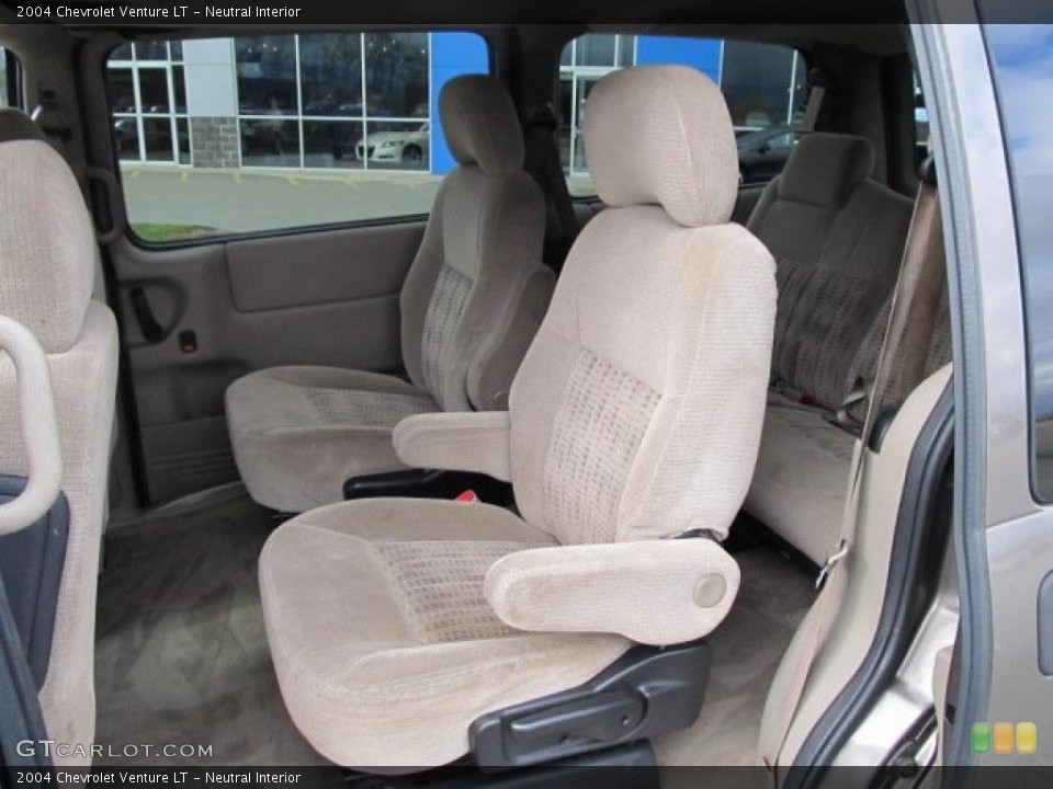 Neutral Interior Photo for the 2004 Chevrolet Venture LT #39340932