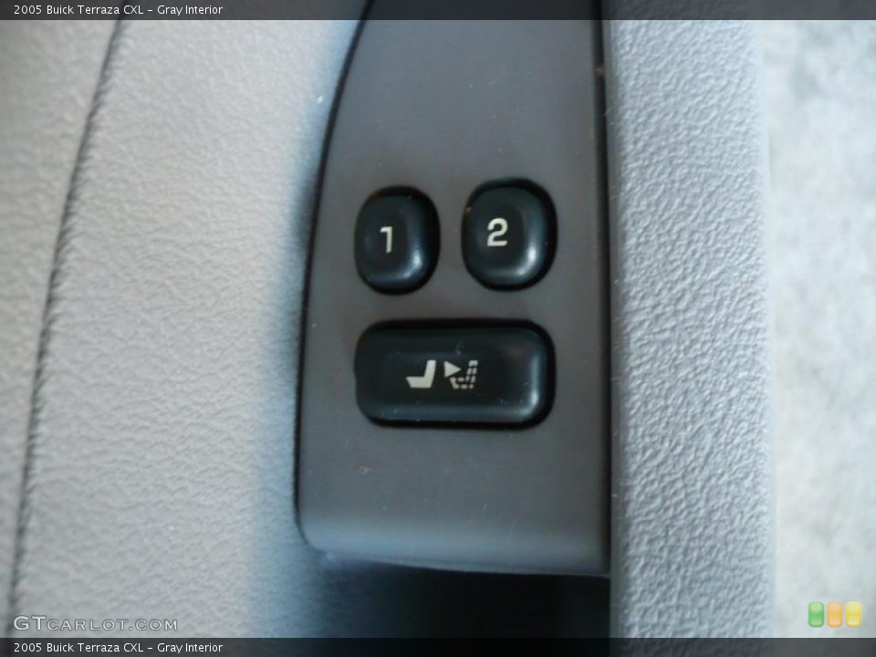 Gray Interior Controls for the 2005 Buick Terraza CXL #39342820