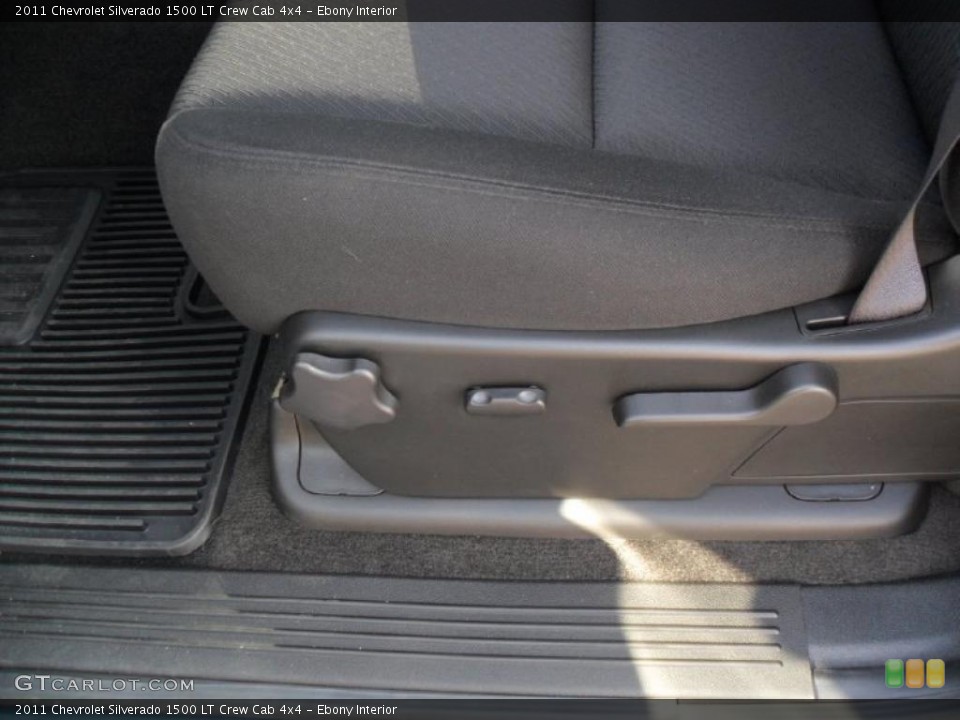 Ebony Interior Photo for the 2011 Chevrolet Silverado 1500 LT Crew Cab 4x4 #39343164