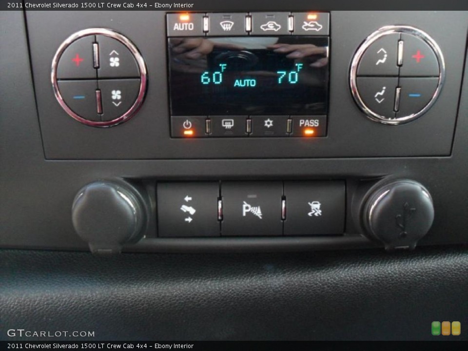 Ebony Interior Controls for the 2011 Chevrolet Silverado 1500 LT Crew Cab 4x4 #39343276
