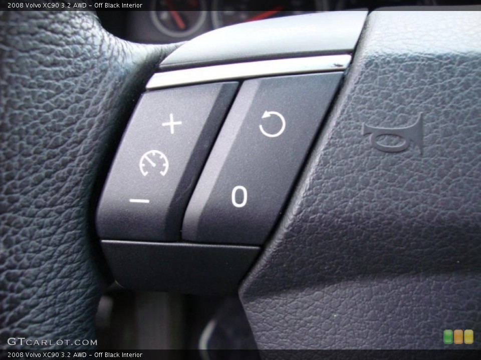 Off Black Interior Controls for the 2008 Volvo XC90 3.2 AWD #39343304