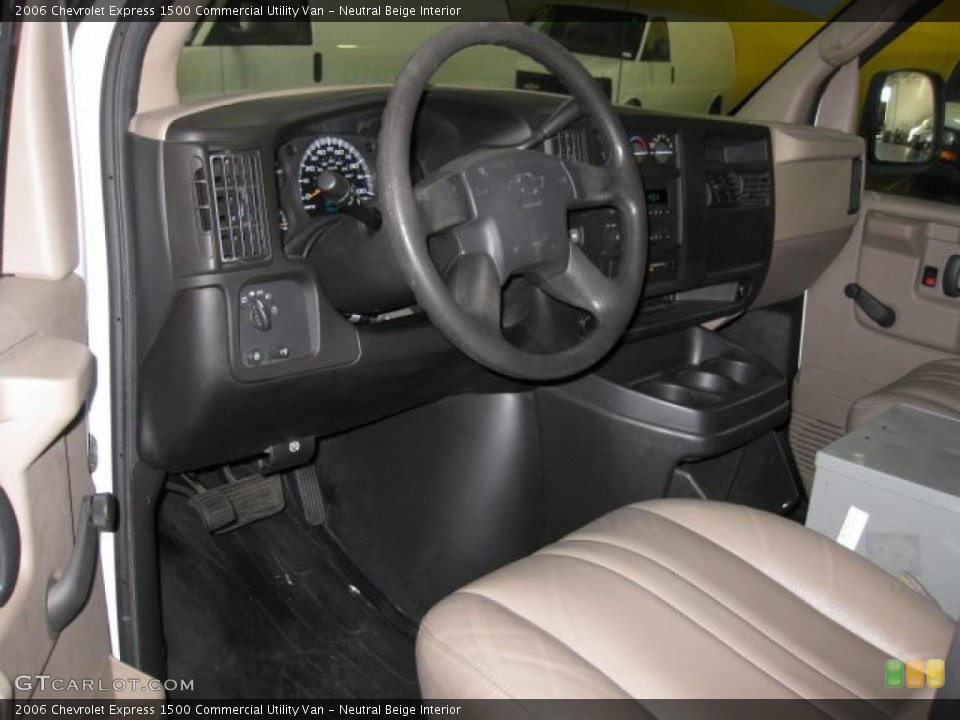 Neutral Beige Interior Photo for the 2006 Chevrolet Express 1500 Commercial Utility Van #39355188