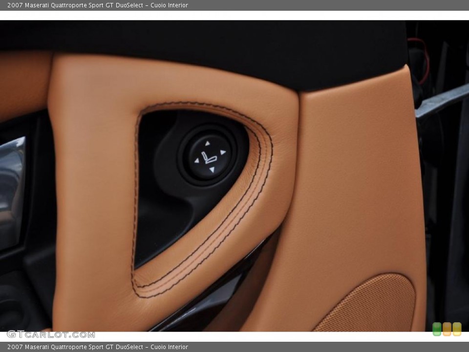 Cuoio Interior Controls for the 2007 Maserati Quattroporte Sport GT DuoSelect #39356500