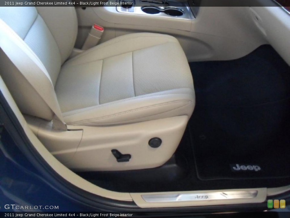 Black/Light Frost Beige Interior Photo for the 2011 Jeep Grand Cherokee Limited 4x4 #39360508