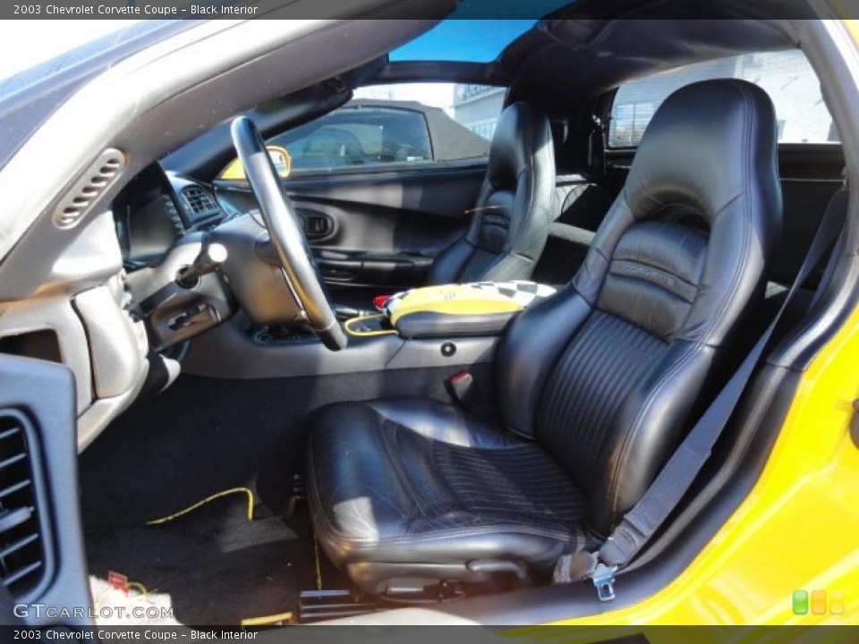Black Interior Photo for the 2003 Chevrolet Corvette Coupe #39361092