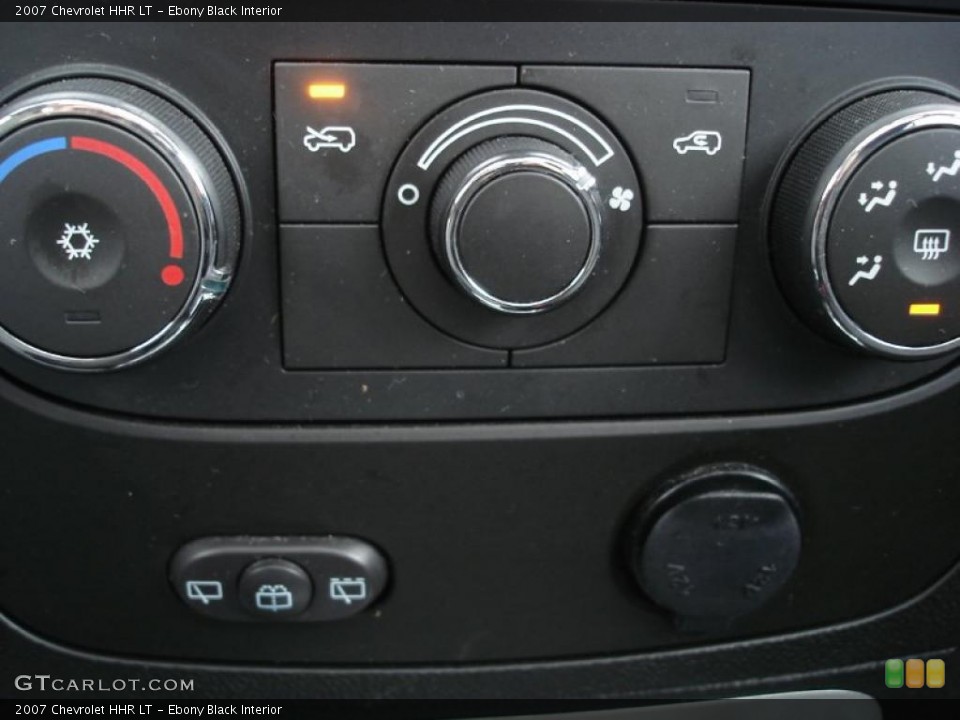 Ebony Black Interior Controls for the 2007 Chevrolet HHR LT #39361832