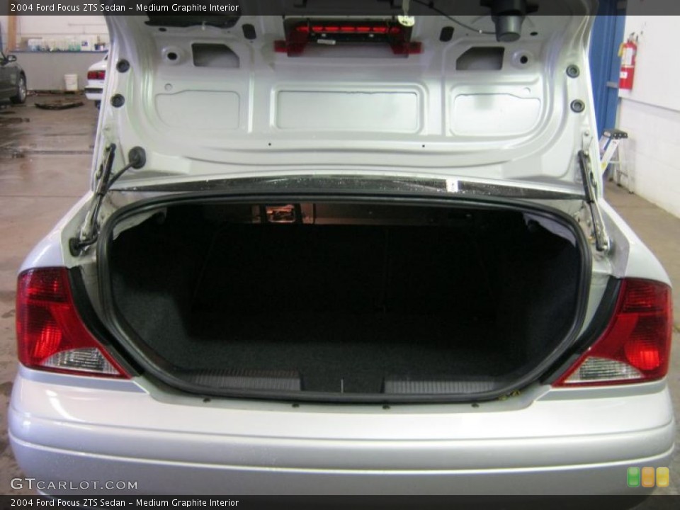 Medium Graphite Interior Trunk for the 2004 Ford Focus ZTS Sedan #39365420