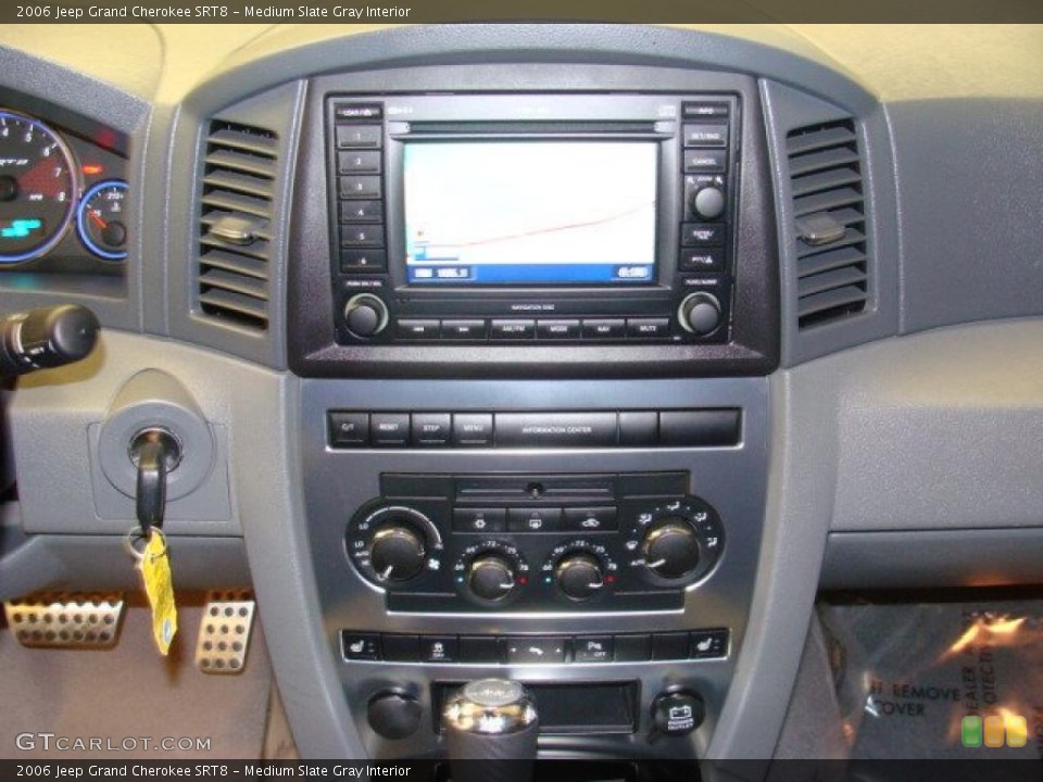 Medium Slate Gray Interior Controls for the 2006 Jeep Grand Cherokee SRT8 #39371970
